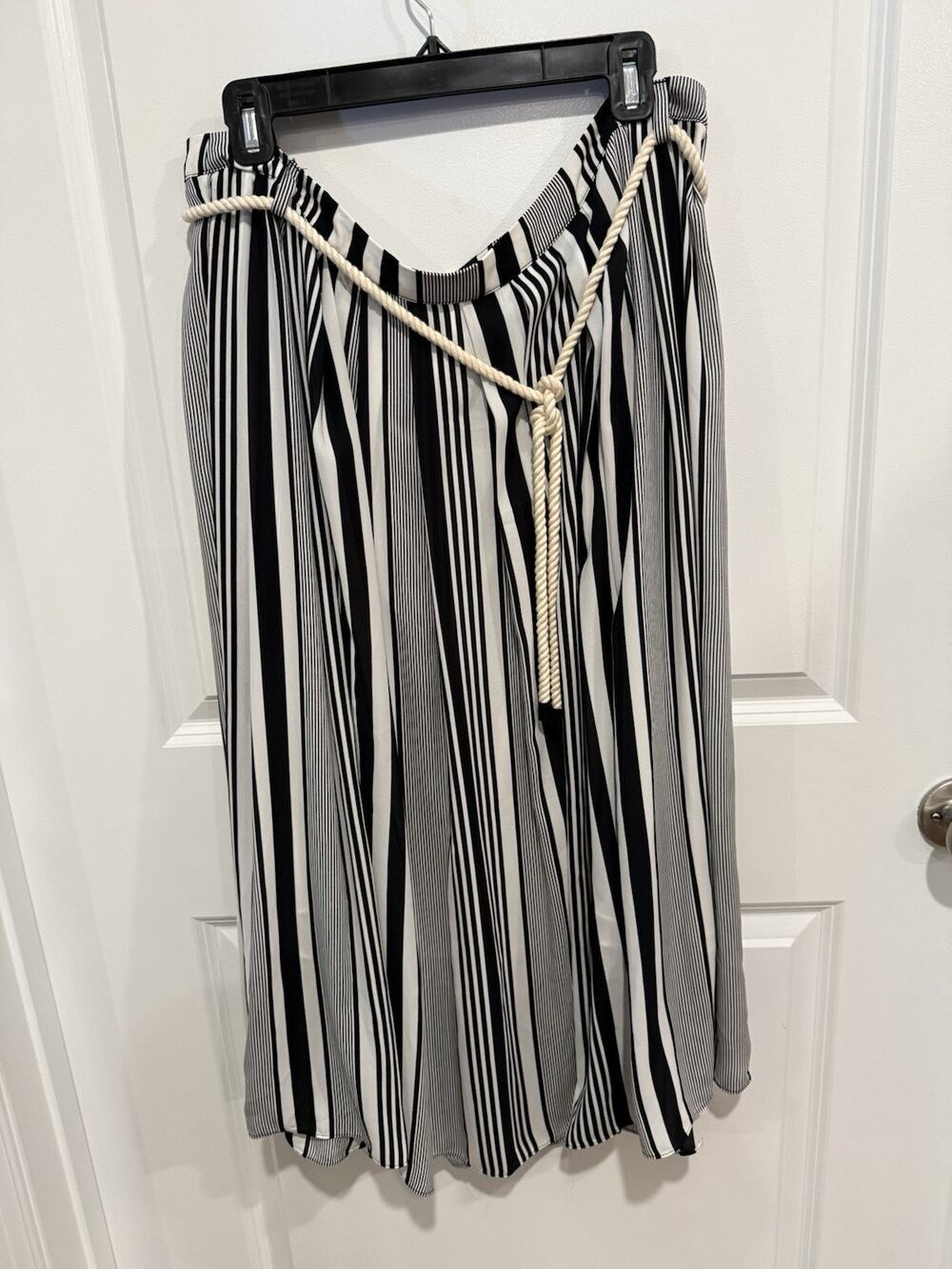 New Vince Camuto Variegated Stripe Midi Skirt Women's Size XL Rope Belt